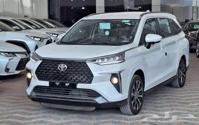 تويوتا فيلوز GLX فل كامل 2025 0