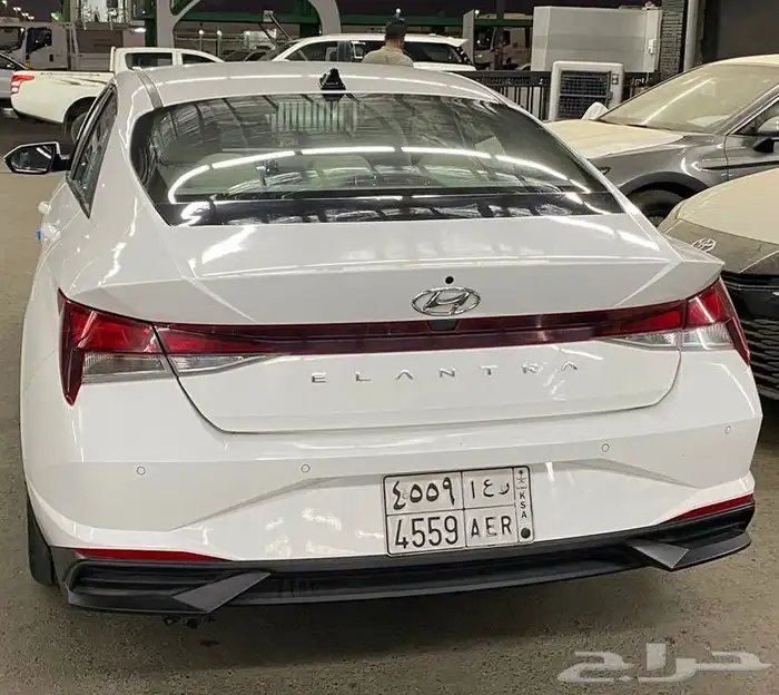 النترا 2023 سمارت نص فل عداد قليل 1