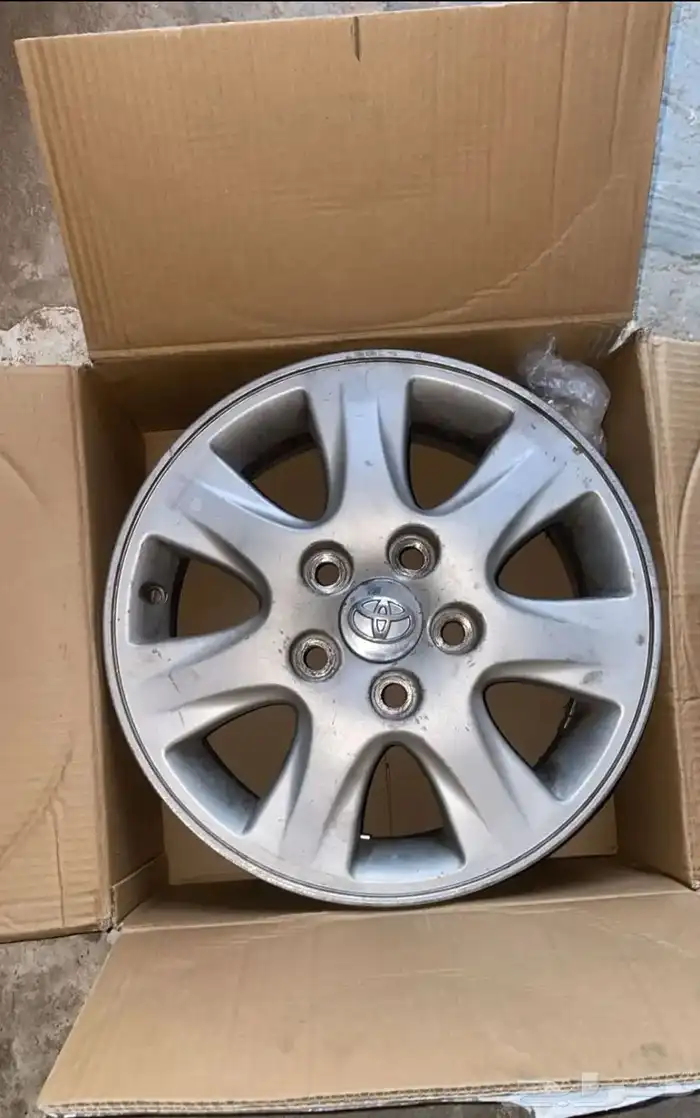 جنوط كامري2004 0