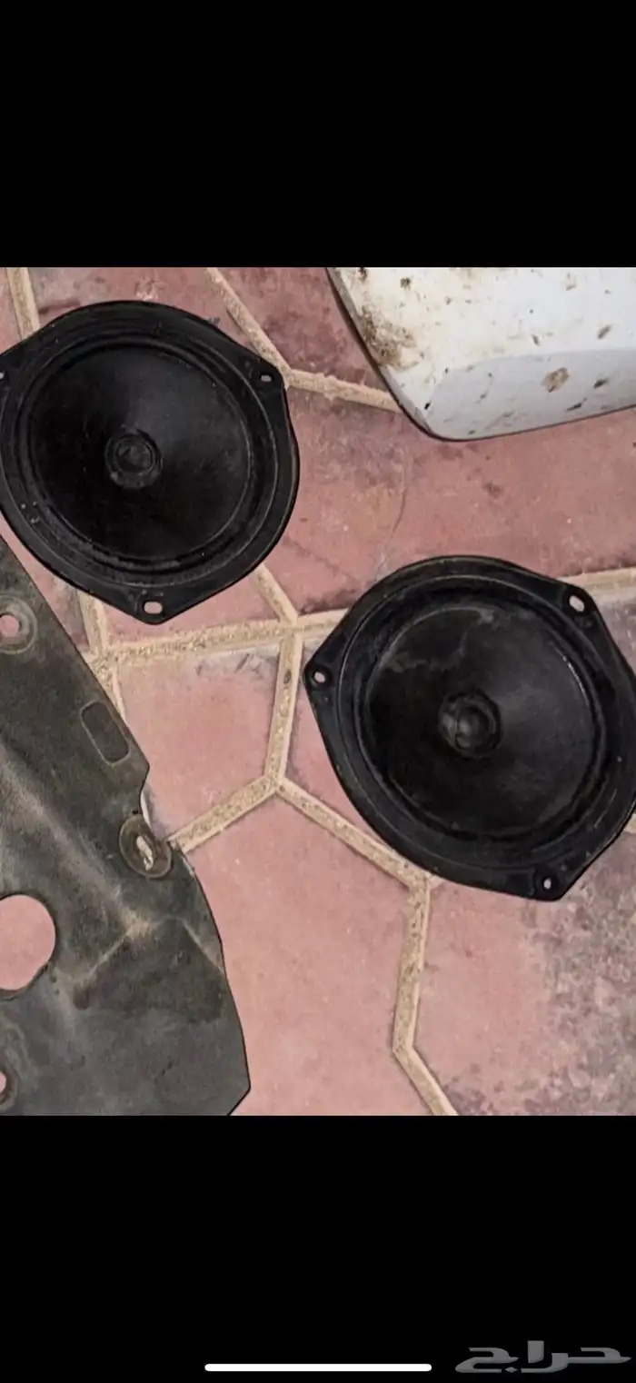 سماعتين جنز 750 واط وسماعتين يارس 24 وكاله 0