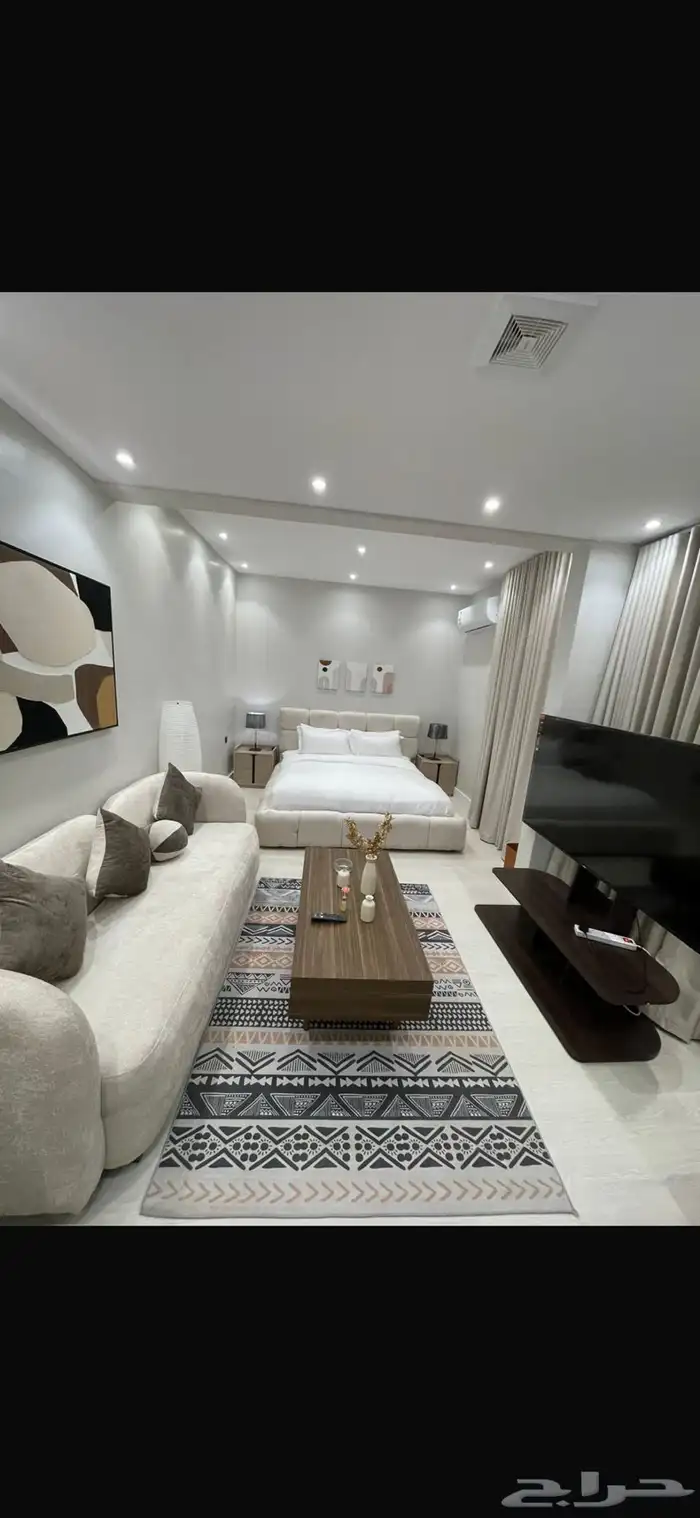 استديو للتقبيل 13