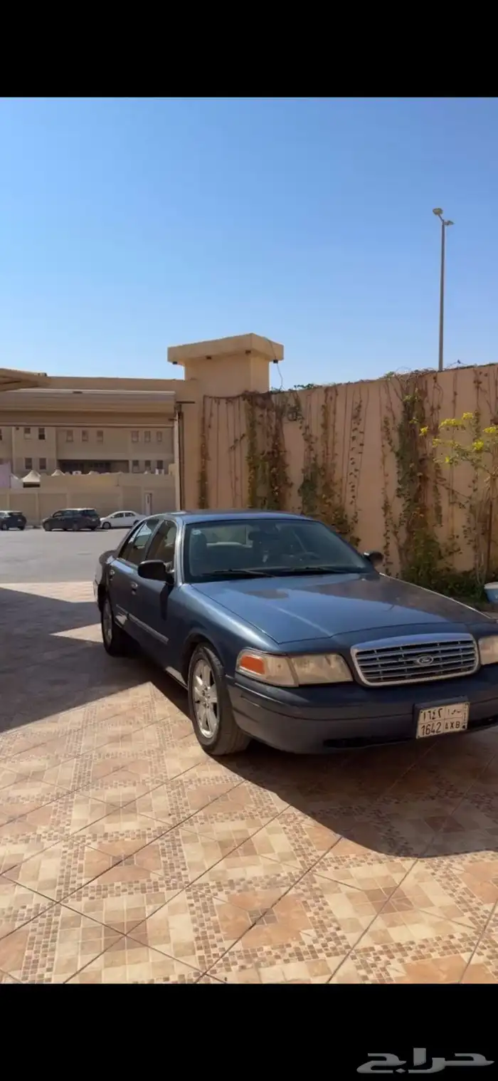 فورد كروان فكتوريا 0