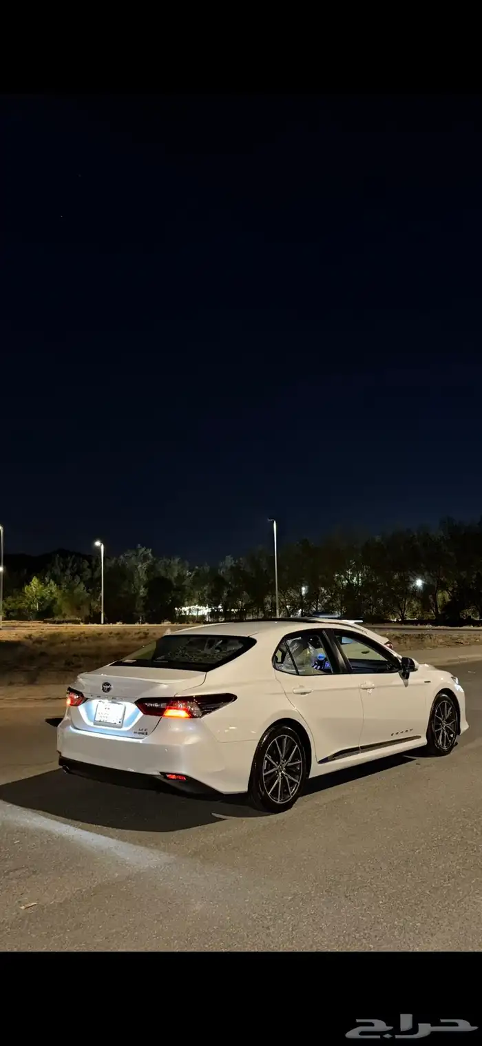 كامري 2022 ابيض Gle هايبرد 2