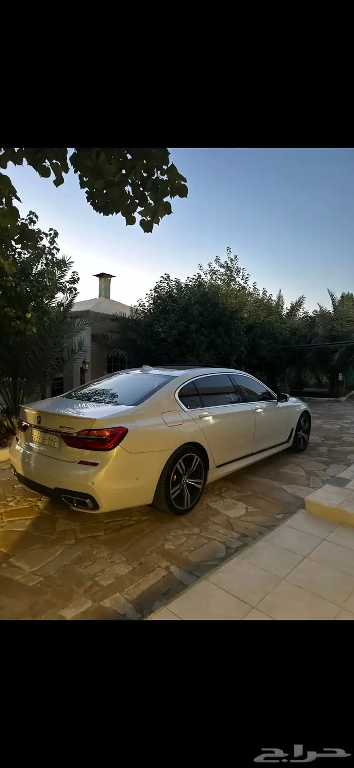 bmw 740li M بحالة الوكالة 37
