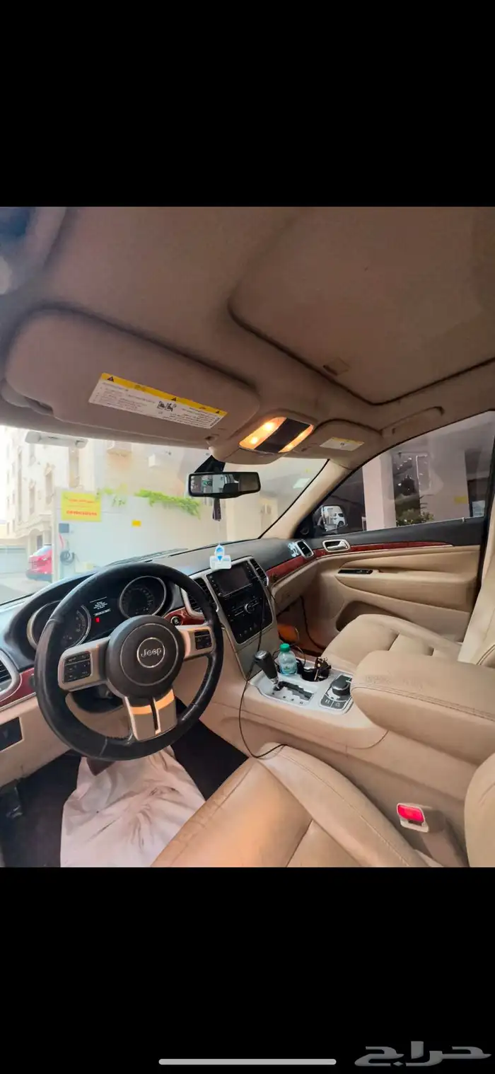 للبيع او البدل جيب شيروكي2011 نضيف 2