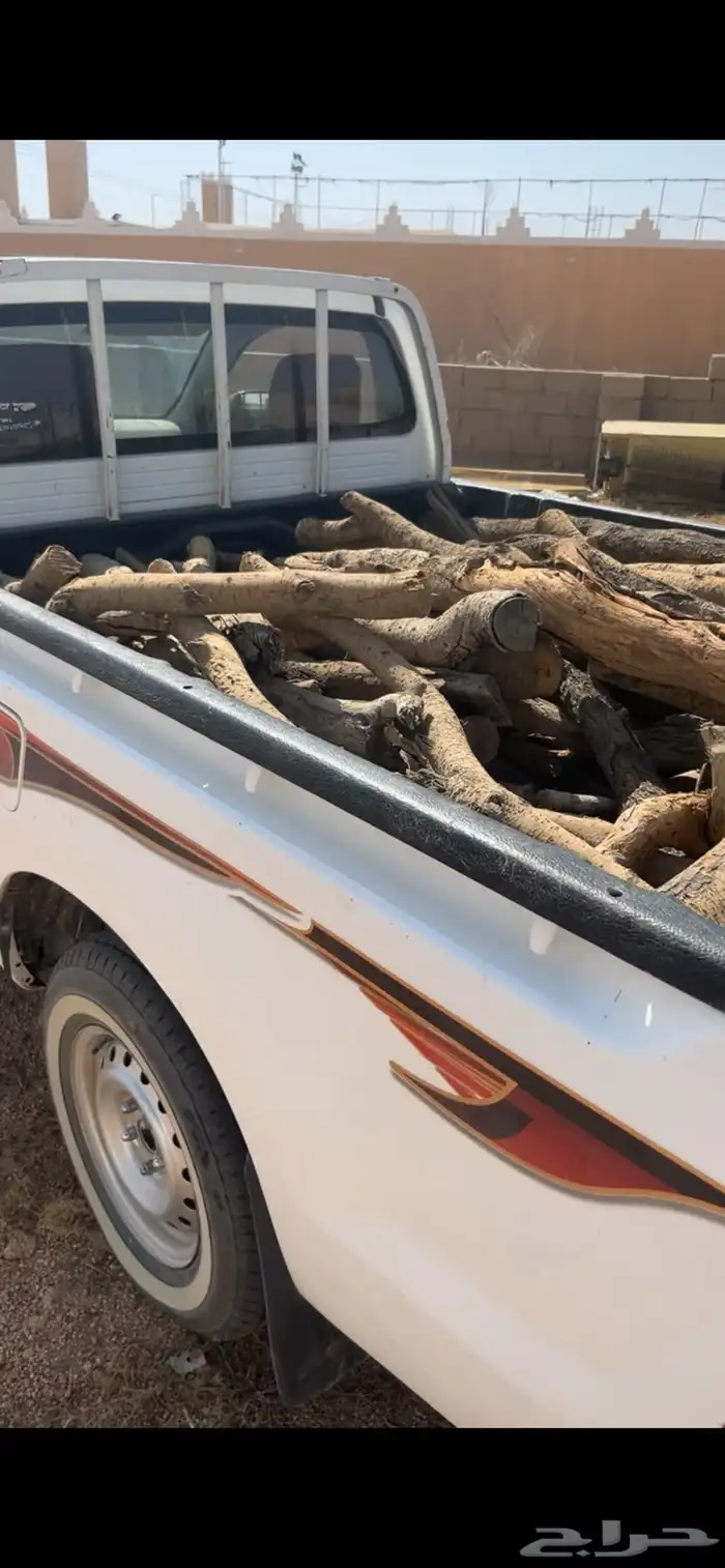 صندوق هايلكس 2010 لوحه س. م. ر. 1