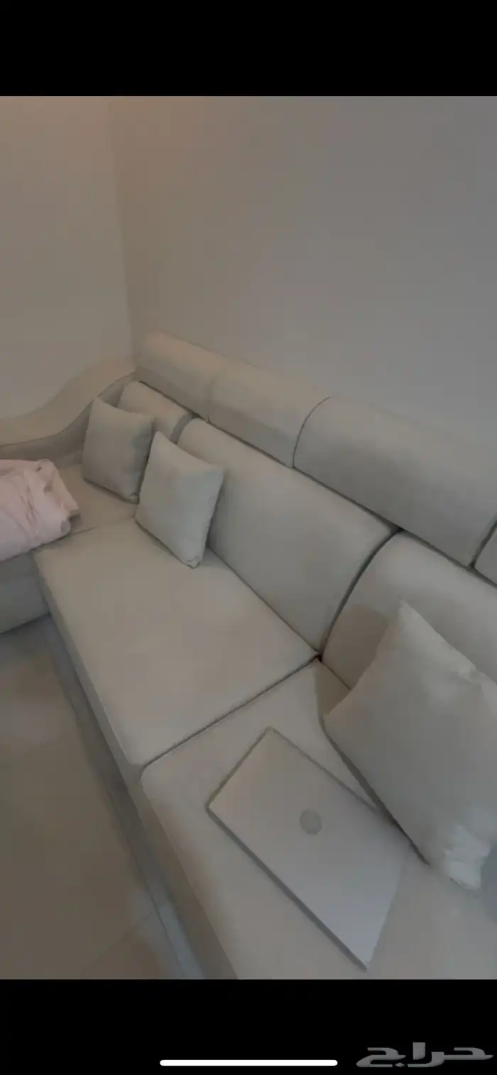 طقمين كنب تحتاج فقط تنظيف   ليست للبيع   مجانية 3