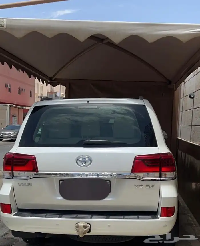لاندكروزر هدد VXR 5.7 2021 10