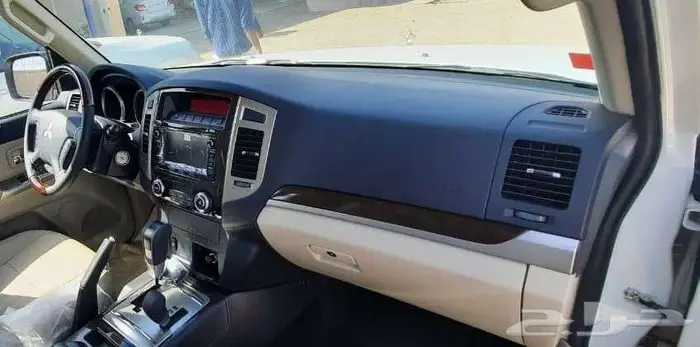 باجيرو 2020 بحالة الوكالة عداد 35 الف 3