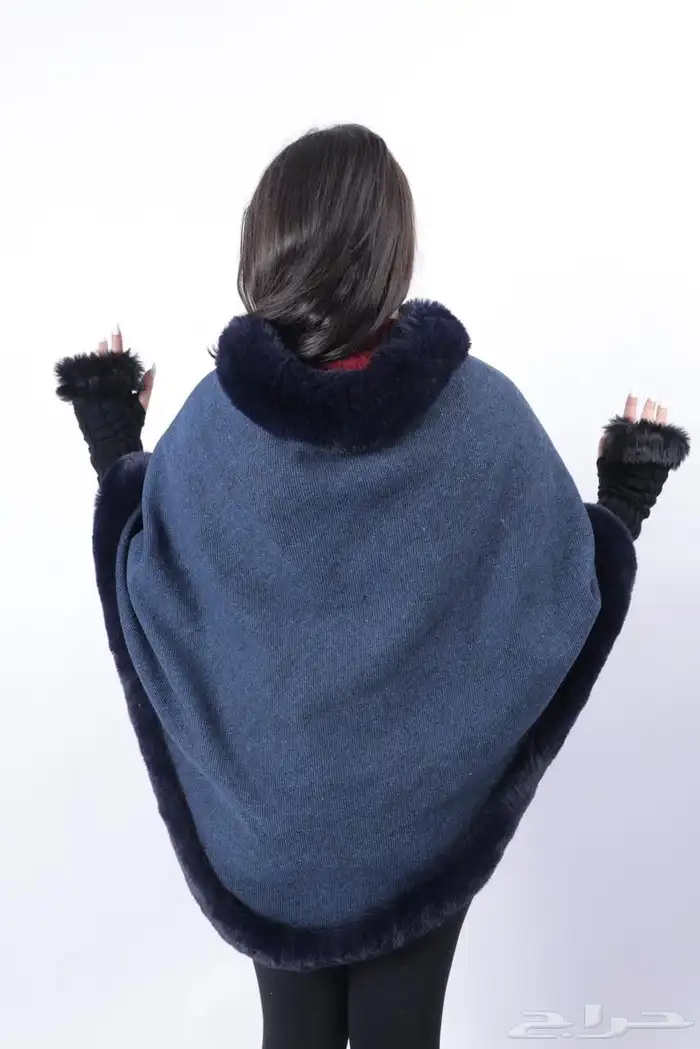 شالات شتويه خامه صوف بأطراف فرو مع تطريز الاسم حسب الطلب 5