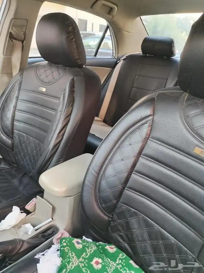 للبيع كورولا 2011 الممشى 240 اللون أبيض. المكيف يبرد في 1