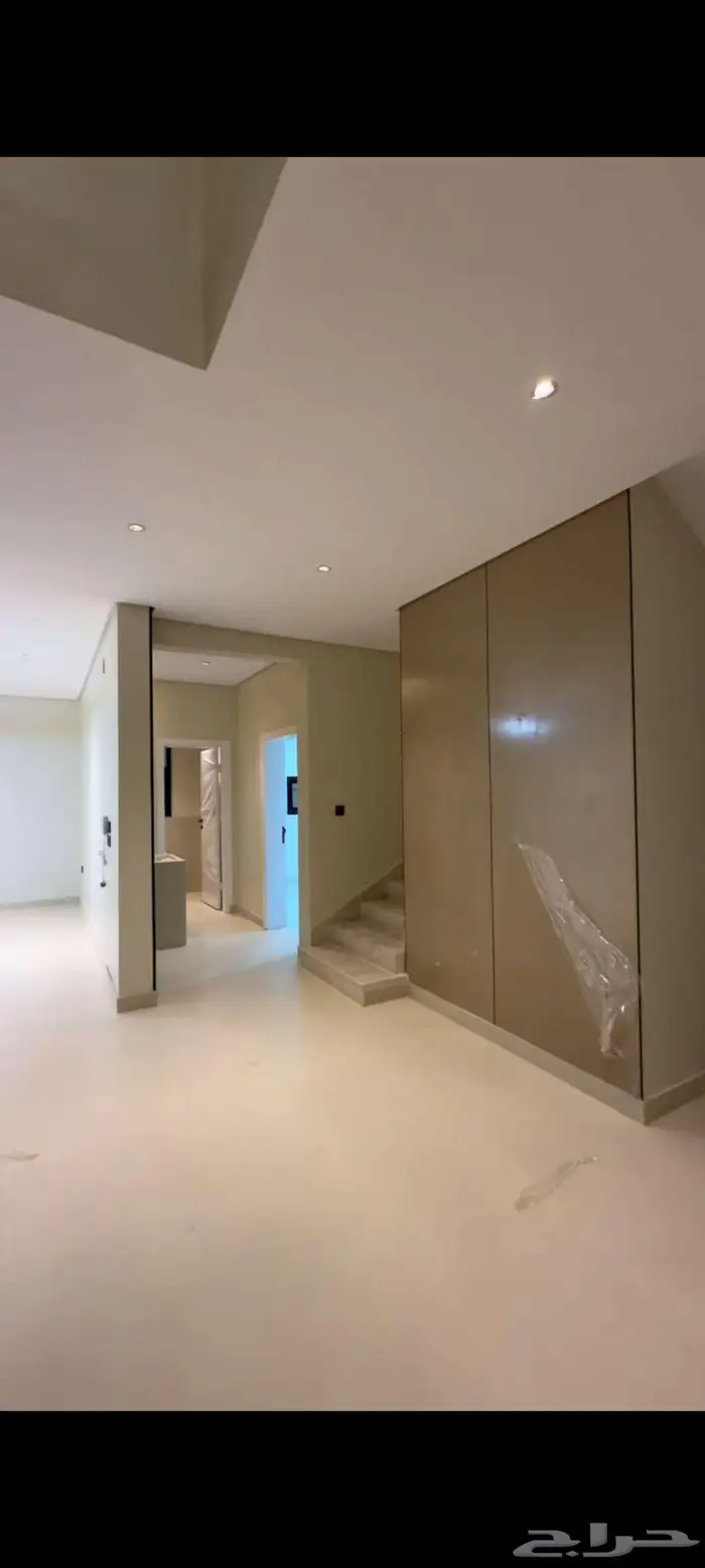 فلل نص ارض للبيع حي النهضة 0