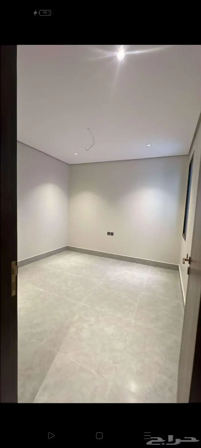 للتمليك شقة دور ثاني حي الاخضر 6 غرف وصاله (620) الف 4