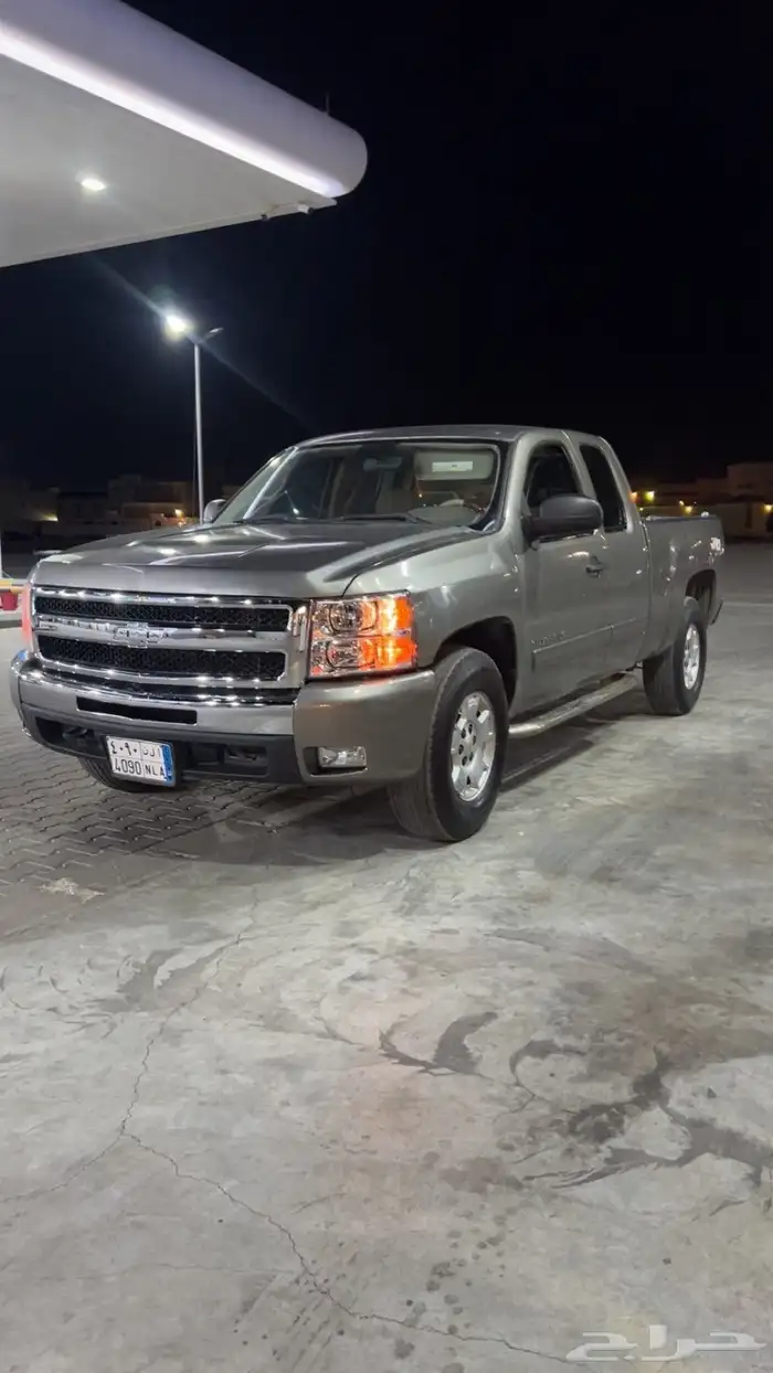 السلام عليكم ورحمة الله وبركاته للبيع سلفرادو 2012 1