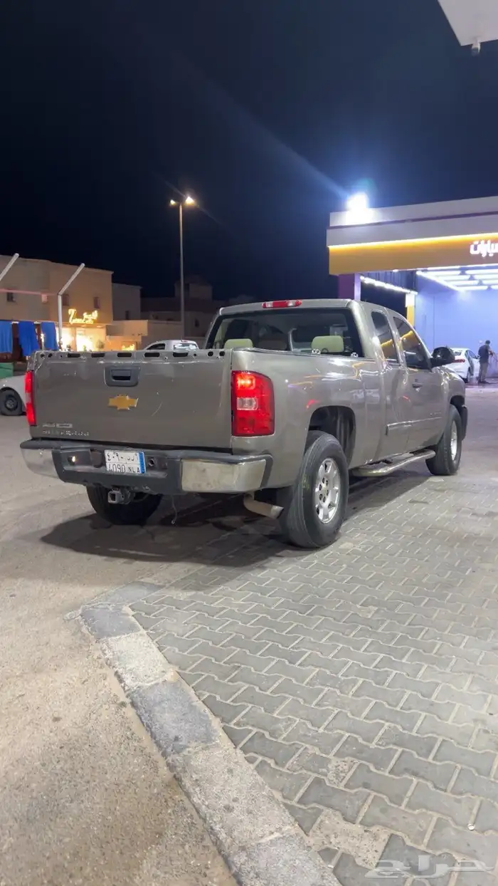 السلام عليكم ورحمة الله وبركاته للبيع سلفرادو 2012 5