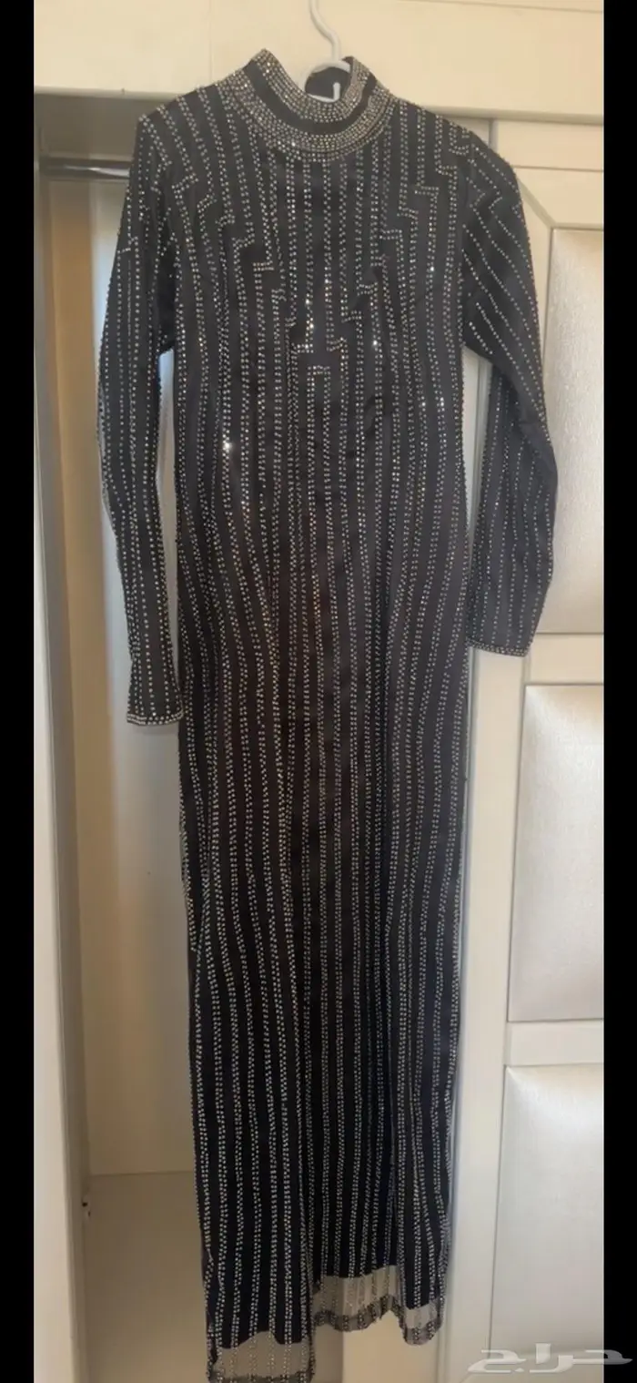 فستان فخم وثقيل لبسه واحده فقط 1