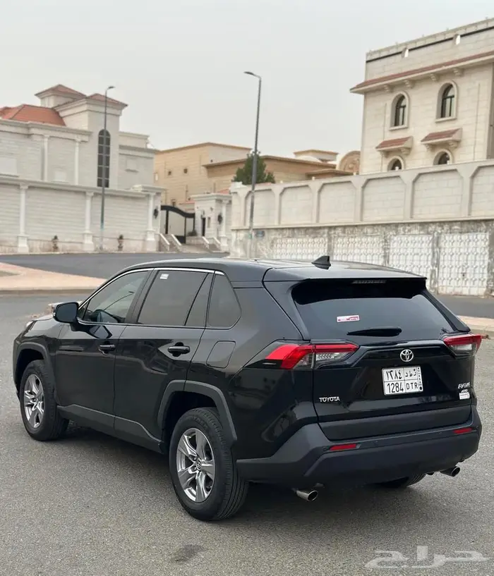 راف فور 2023 دبل شبه الجديد 5