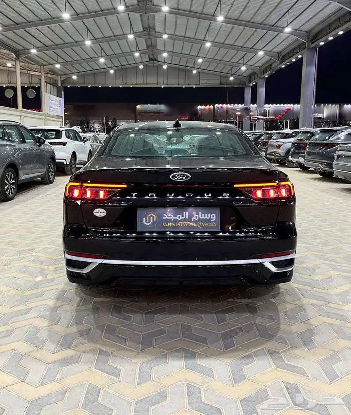 متوفر فورد تورس امبيانتي بنزين الناغي موديل 2026 3