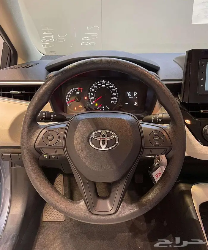 تويوتا كورولا XLI 2.0 مطور بنزين 2025 كاش وأقساط 4