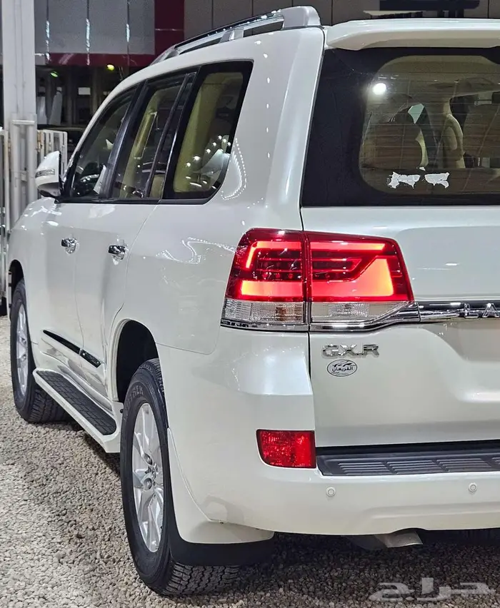 تويوتا لاندكروزر GXR..2016 20