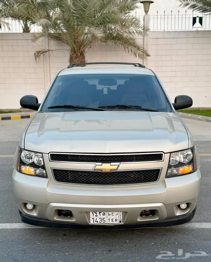 إلا يدور سيارة عائلية ونظيفه وسعرها معقول 0