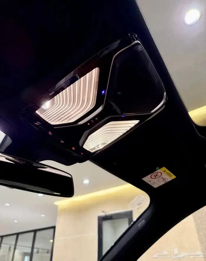 للبيع BMW740li 2018 فل كامل 11