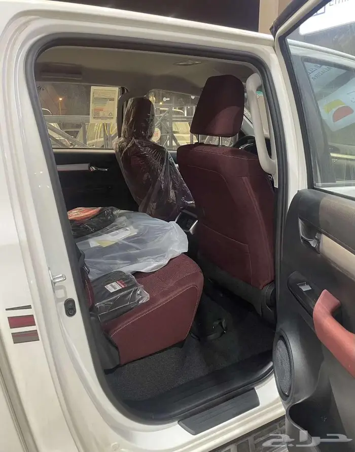 هايلكس GLX بنزين وديزل 2025 6