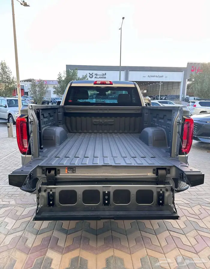 جمس سييرا AT4 2025 10