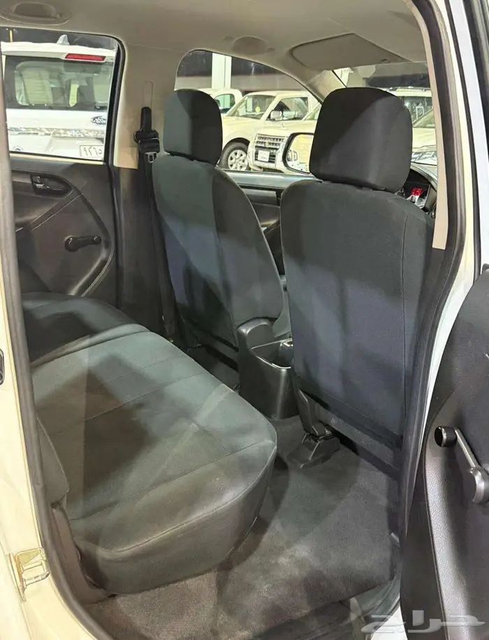 للبيع ايسوزو ديماكس 2023 مكينة 2.5cc ديزل سعودي 32