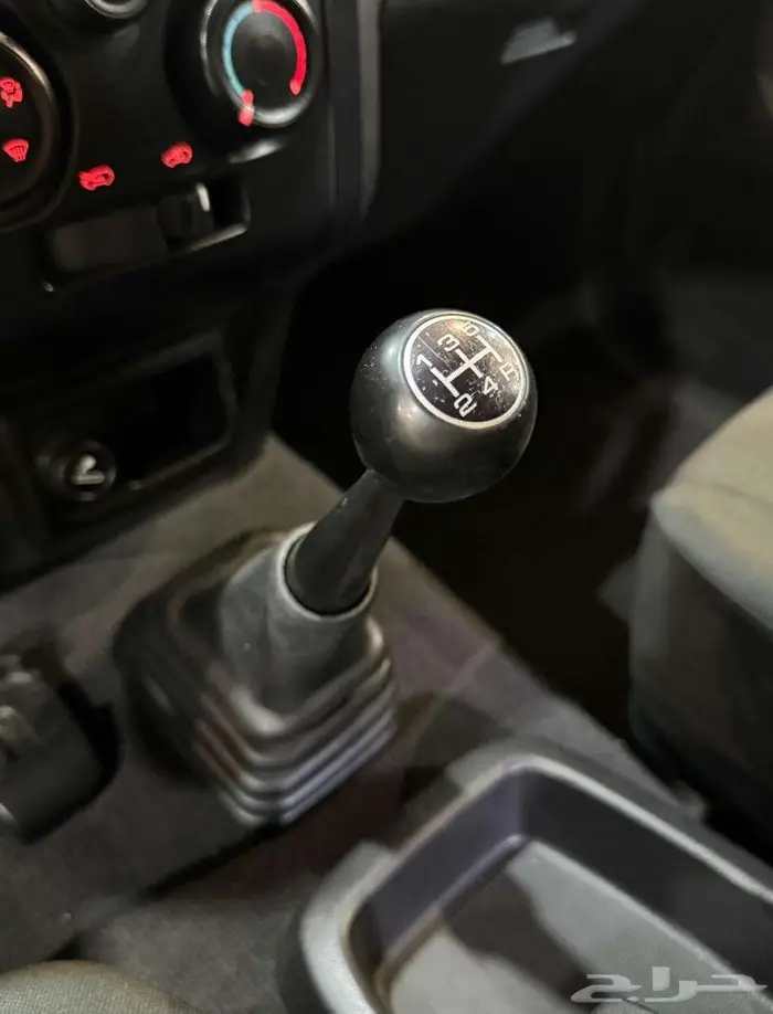 للبيع ايسوزو ديماكس 2023 مكينة 2.5cc ديزل سعودي 25