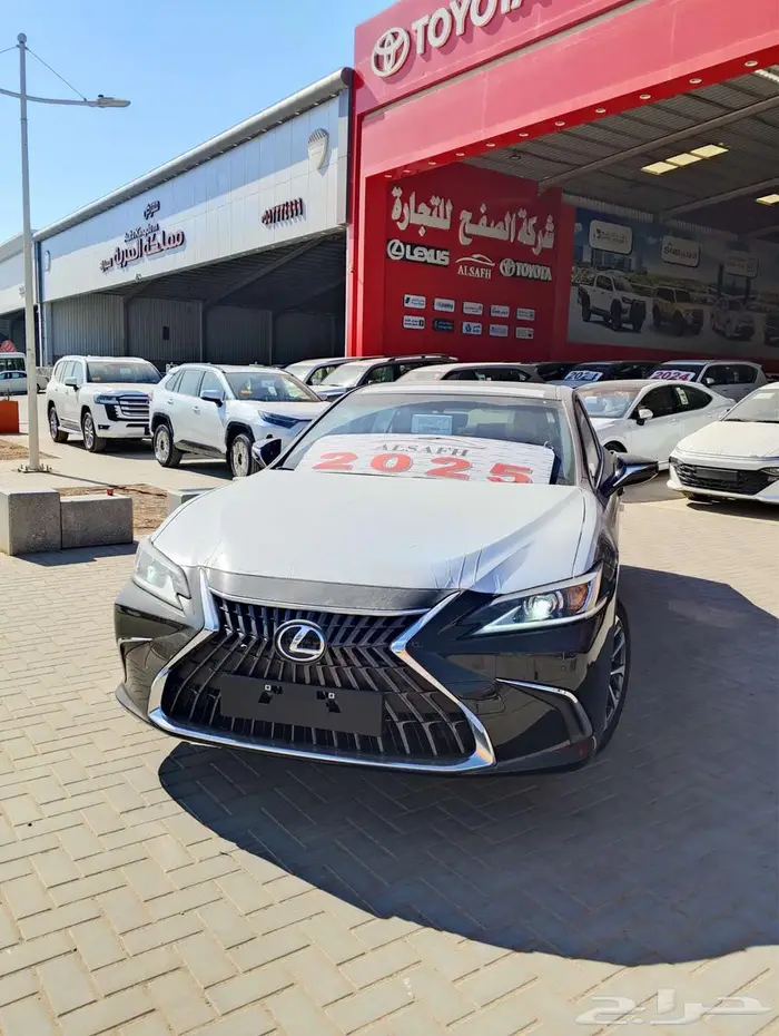 لكزس ES300 AH هايبرد موديل 2025 وارد سعودي 1
