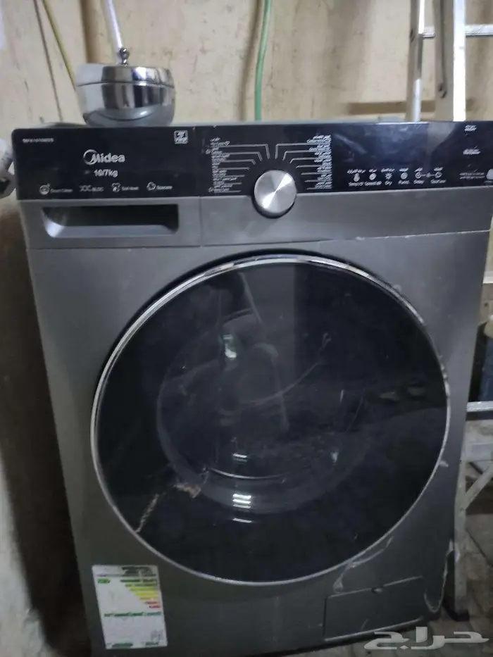 للبيع غسالة ميديا 10 كيلو مع كنبة midea 2