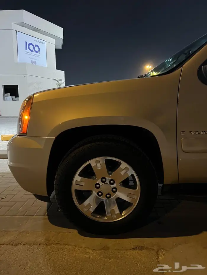 للبيع يوكن 2008 SLT دبل 16