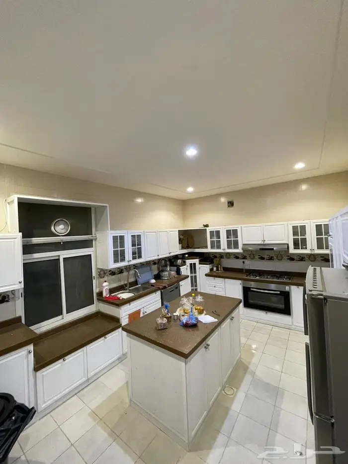 فيلا للايجار بحي الحزم 3