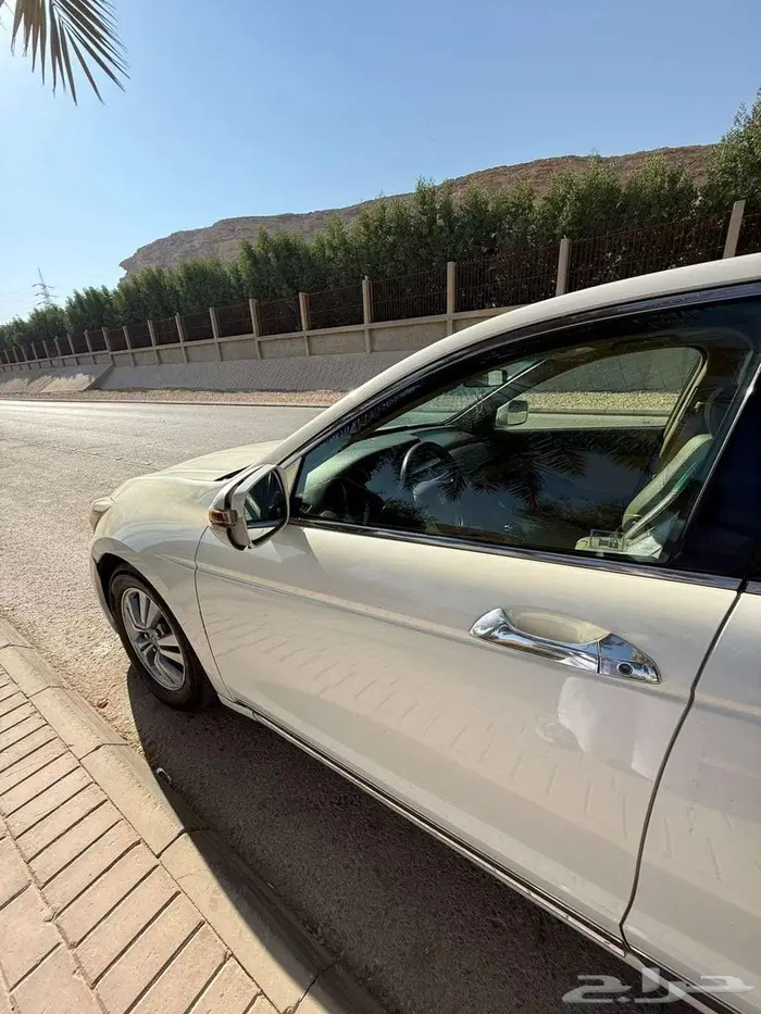 هوندا اكورد2009 للبيع 4