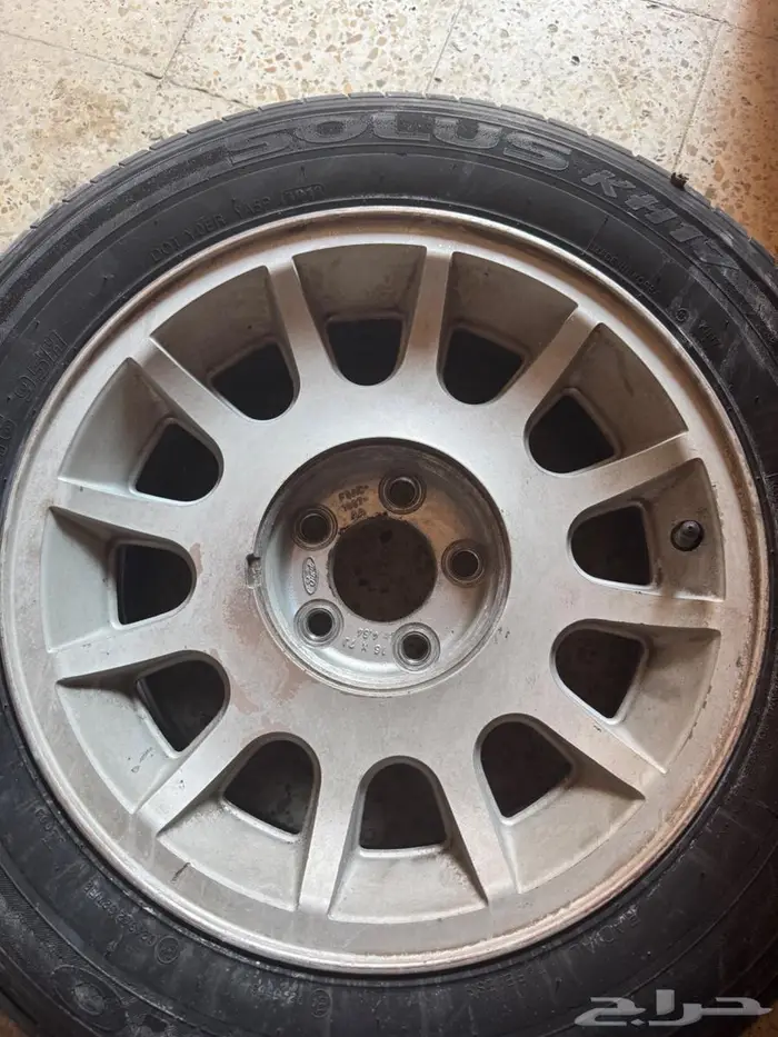 جنط فورد فكتويا مديل 99 طقم اربع حبات وكاله للبيع 0