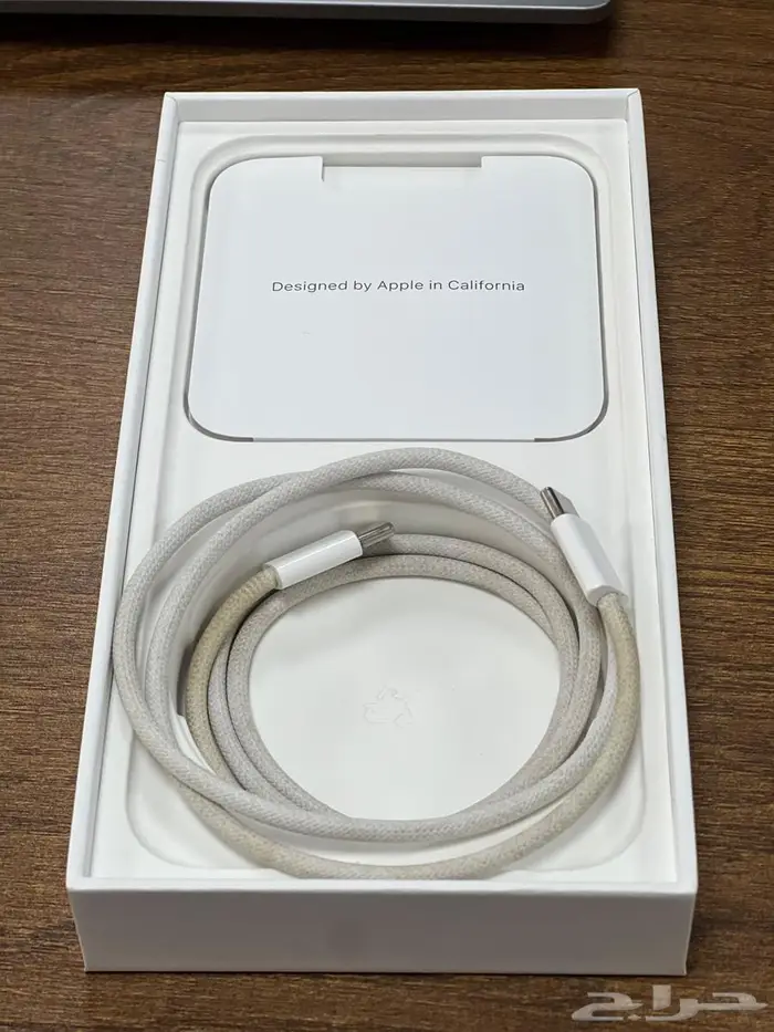 ايفون 15 بر وماكس تيتانيوم 256 4