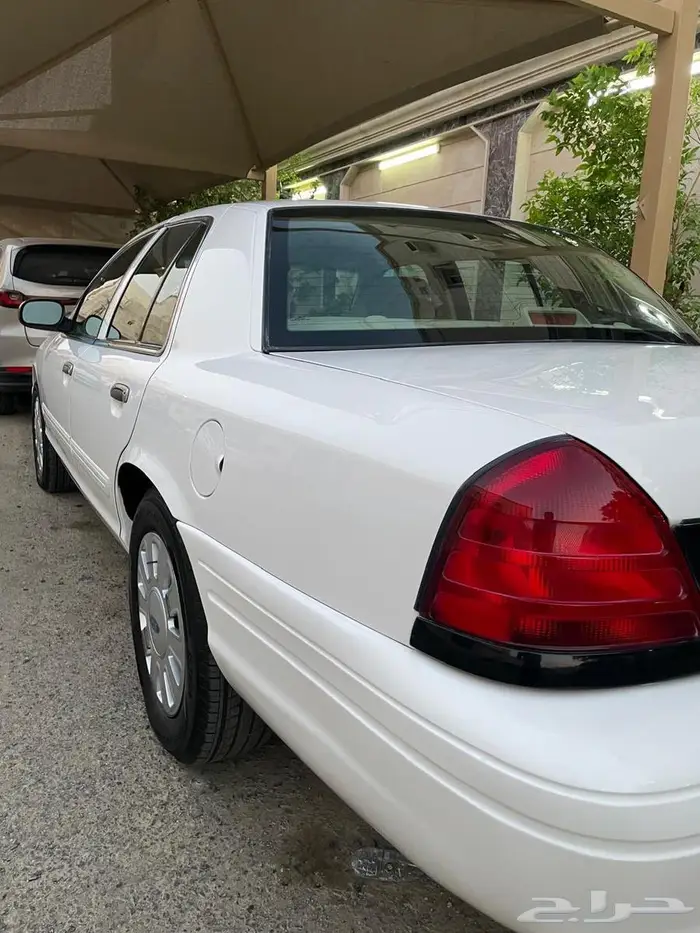 فورد كراون فكتوريا 2012 مخزن 5