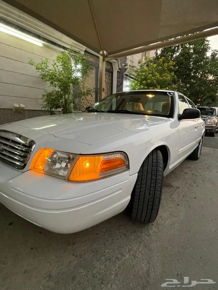 فورد كراون فكتوريا 2012 مخزن 23