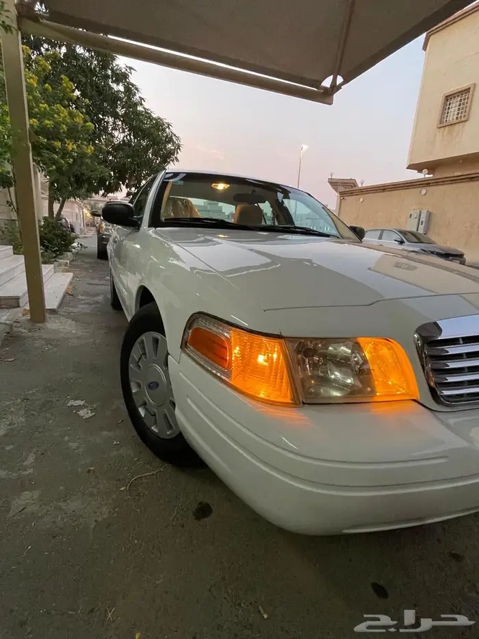 فورد كراون فكتوريا 2012 مخزن 26