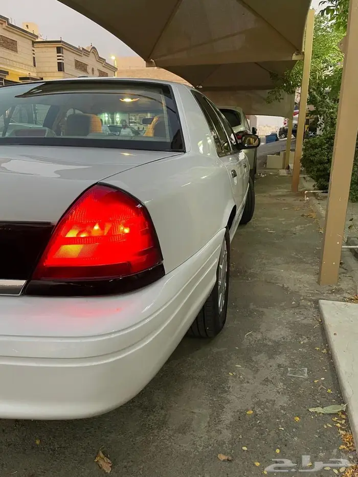 فورد كراون فكتوريا 2012 مخزن 39