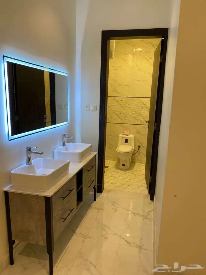 شقة خمس غرف حي طويق 2