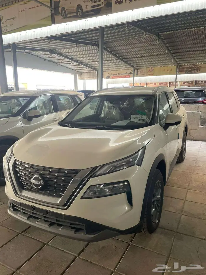 نيسان اكستريل 2025 ستاندر بدون دبل و دبل 5 مقاعد 3