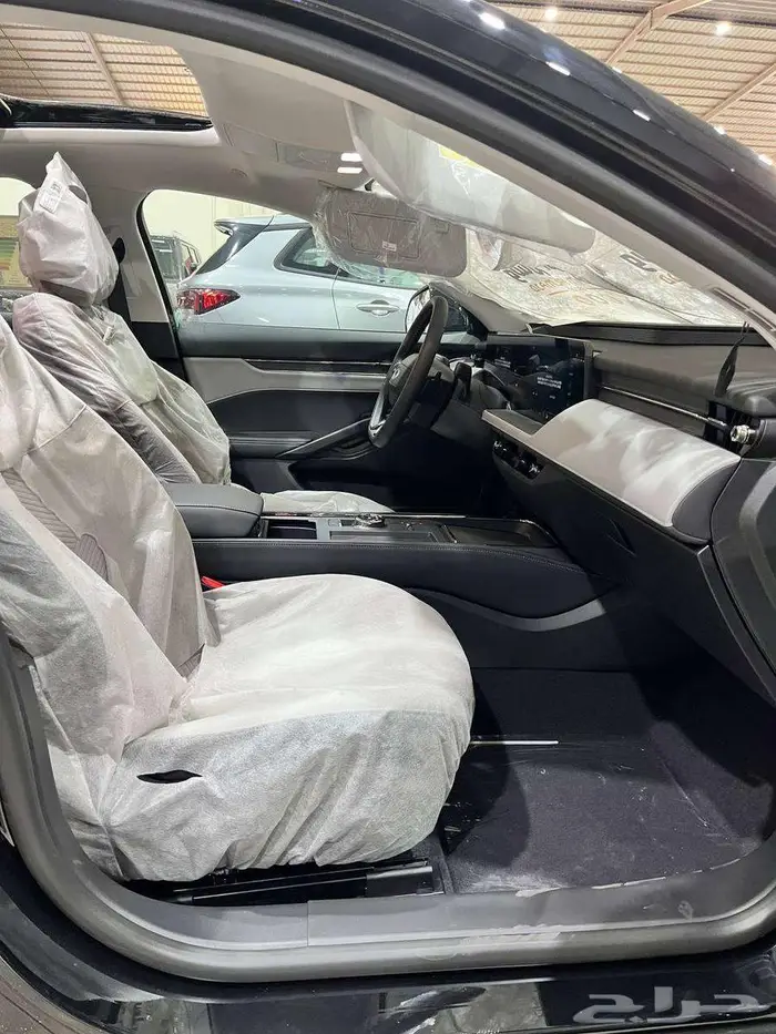 عرض خاص فورد تورس امبيانتي موديل 2026 بطاقه جمركيه 6