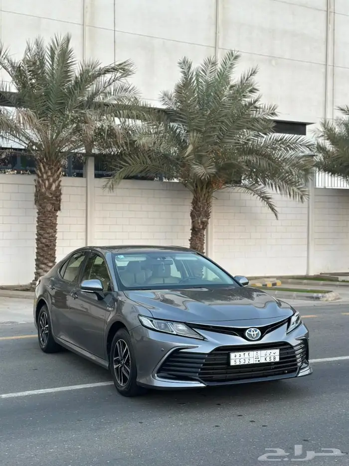 تويوتا كامري LE 2023 هايبرد 0