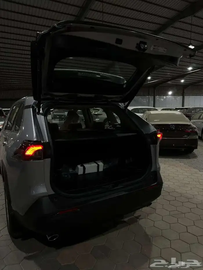 تويوتا راف فور XLE بنزين 2025 13