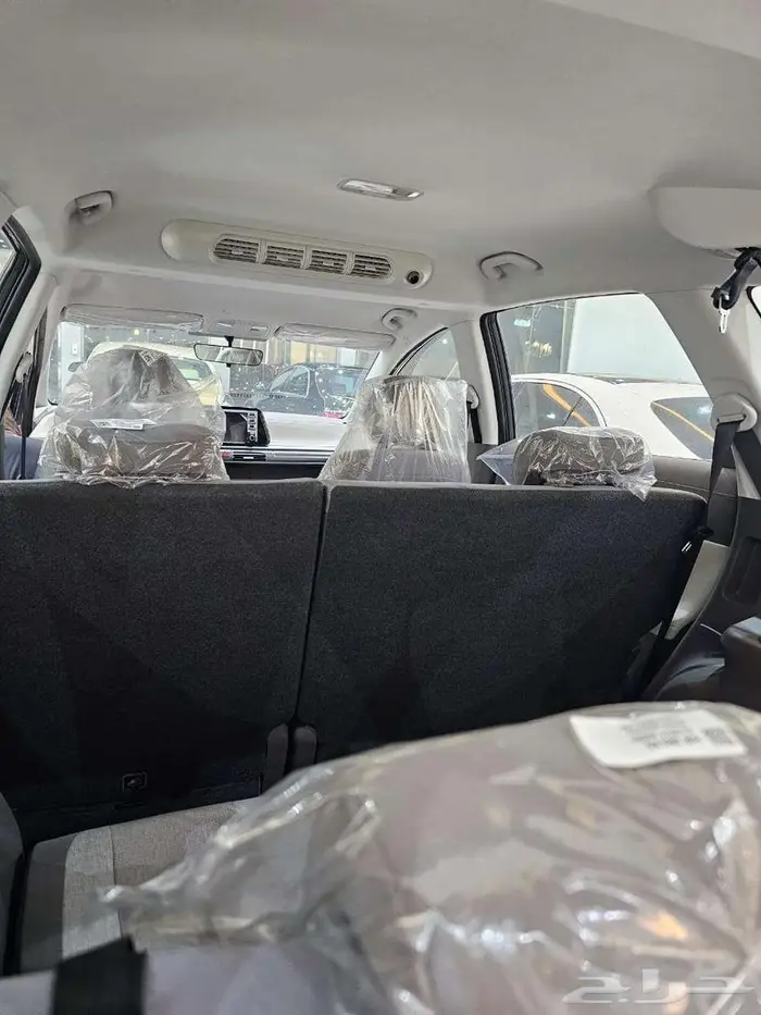 هيونداى ستارجيزر 2025 7 راكب اصفار 12