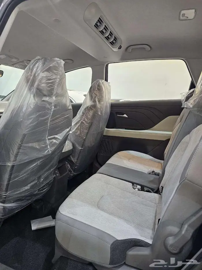 هيونداى ستارجيزر 2025 7 راكب اصفار 15