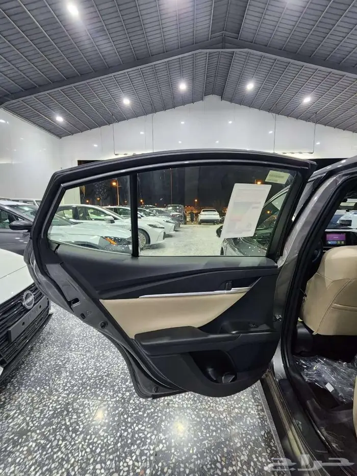 كامري استاندر E بنزين 2025 السعر 113000 أقل سعر بالسوق 7