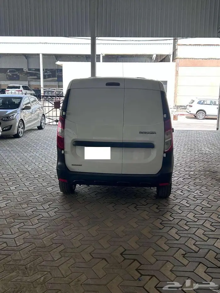 رينو دوكر فان بنزين 2020 3